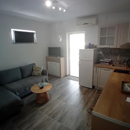 Apartmani Vrzic Baška Eksteriør billede