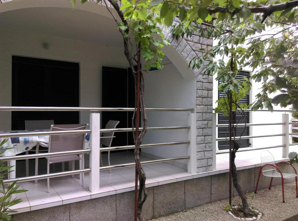 Apartmani Vrzic Baška Eksteriør billede